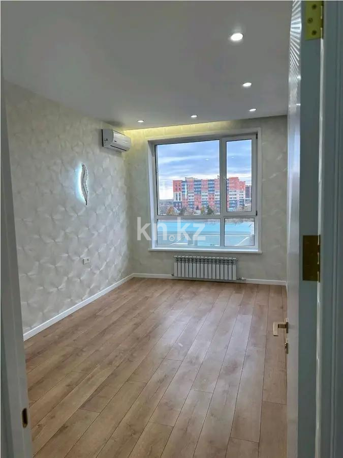 Продажа 2-комнатной квартиры, 65 м², ул. Байтурсынова, дом  22 стр в Астане - фото 2