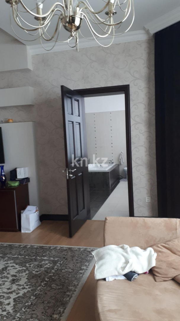 Продажа 6-комнатного дома, 644 м², ул. Сейткулова - Продажа домов и коттеджей в Караганде фото 10 из 20