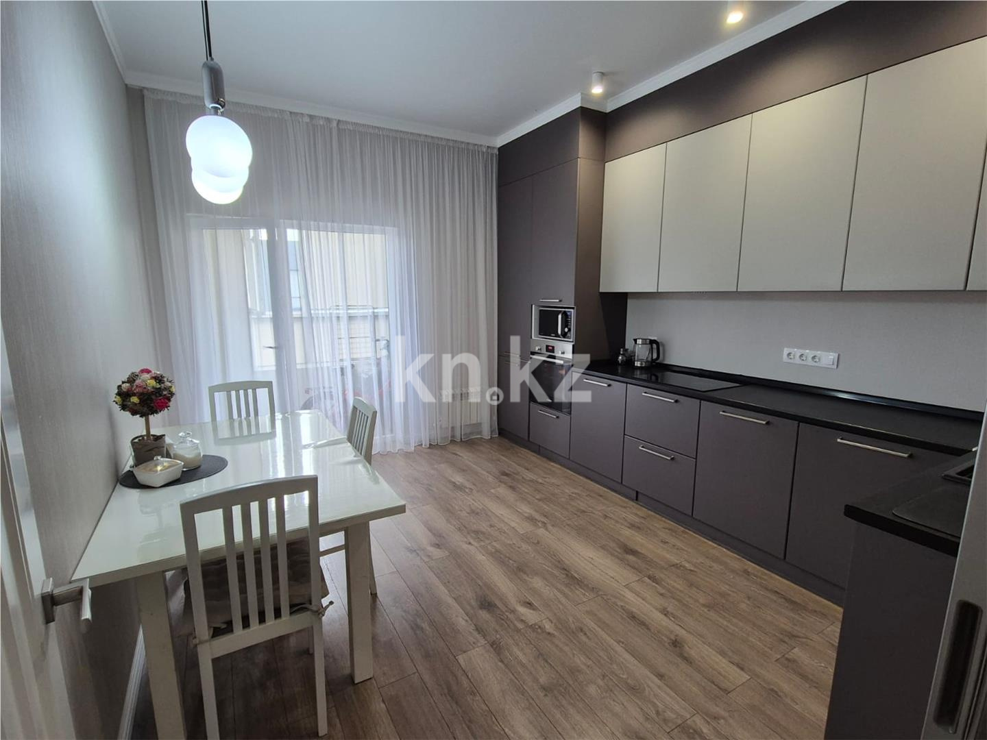 Продажа 2-комнатной квартиры, 65.1 м² - Продажа жилой и коммерческой недвижимости в Астане фото 1 из 11