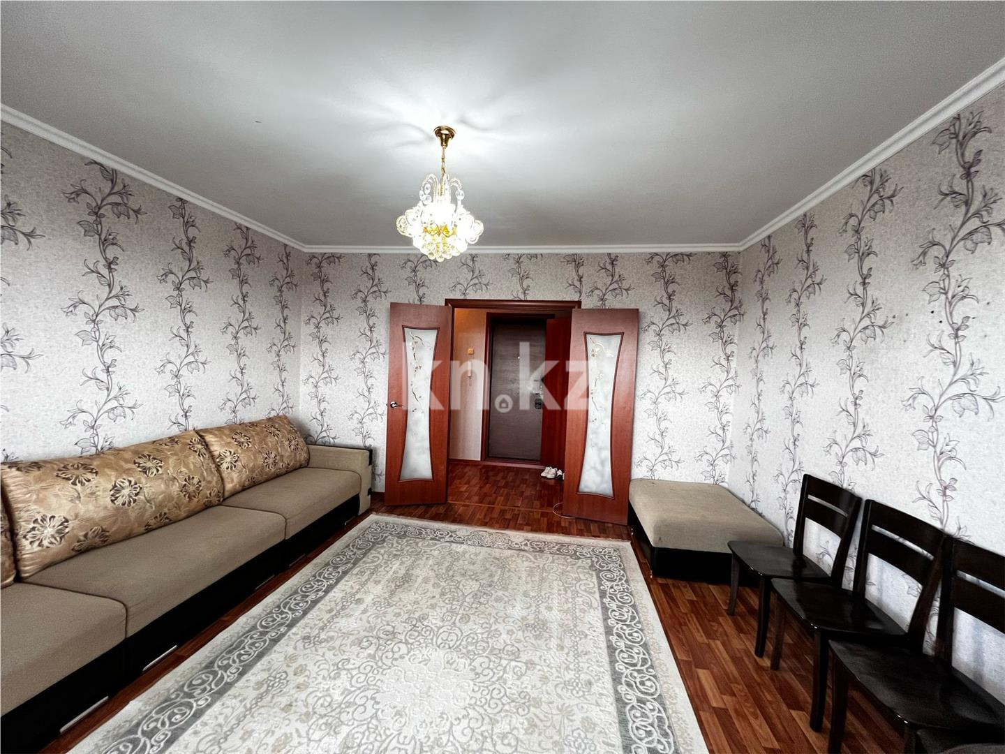 Продажа 2-комнатной квартиры, 53 м², мкр-н Голубые Пруды, дом  18 в Караганде - фото 2