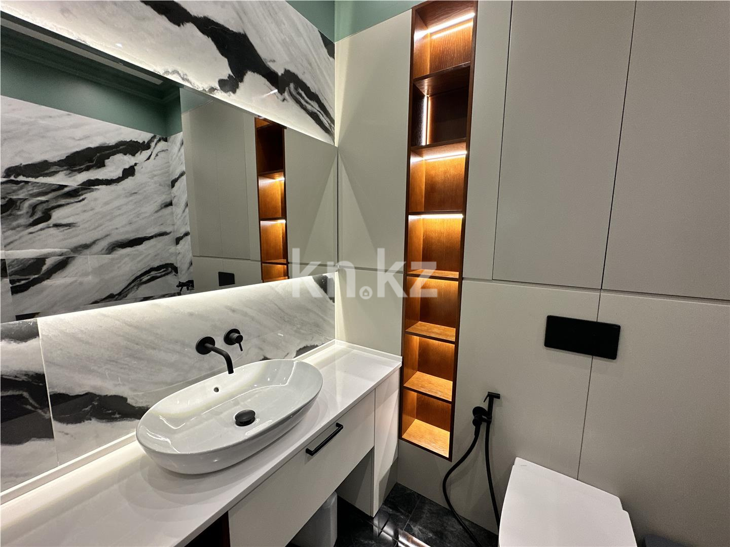 Продажа 4-комнатной квартиры, 105 м², мкр-н Степной-3 - Продажа  четырехкомнатных квартир в Караганде фото 16 из 24