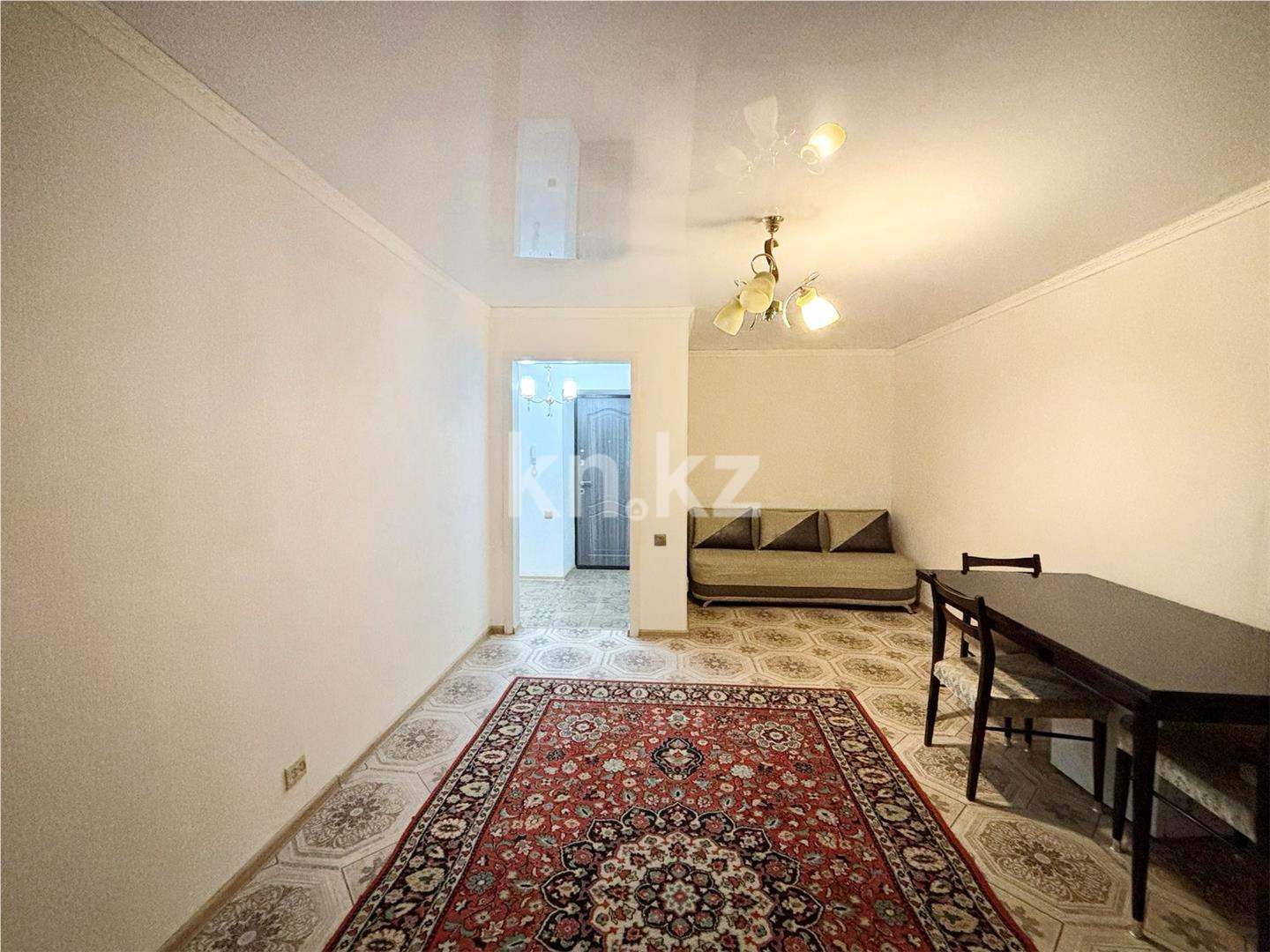 Продажа 1-комнатной квартиры, 37 м², пр. Республики, дом  4 - Продажа  однокомнатных квартир в Караганде с фото фото 1 из 12