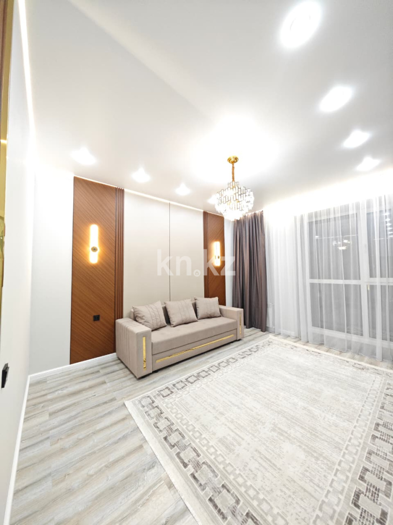 Продажа 2-комнатной квартиры, 59 м², ул. Университетская, дом  18 - Продажа  двухкомнатных квартир в Караганде фото 2 из 16