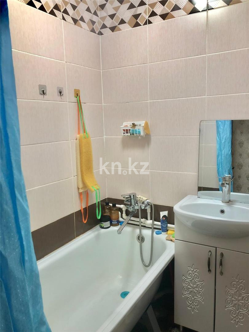 Продажа 4-комнатной квартиры, 61 м², мкр-н 15, дом  28 - Продажа  четырехкомнатных квартир в Караганде фото 13 из 15