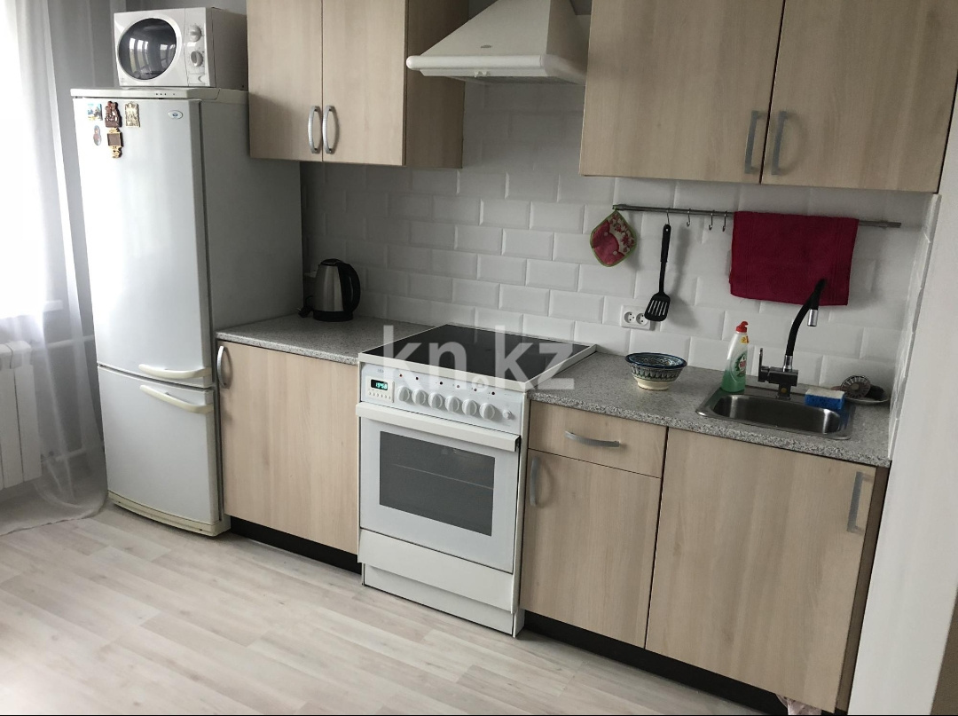 Аренда 1-комнатной квартиры, 32 м², мкр-н Тастак-2, дом  61 - ул. Тлендиева - Аренда квартир помесячно в Алматы с фото фото 2 из 3