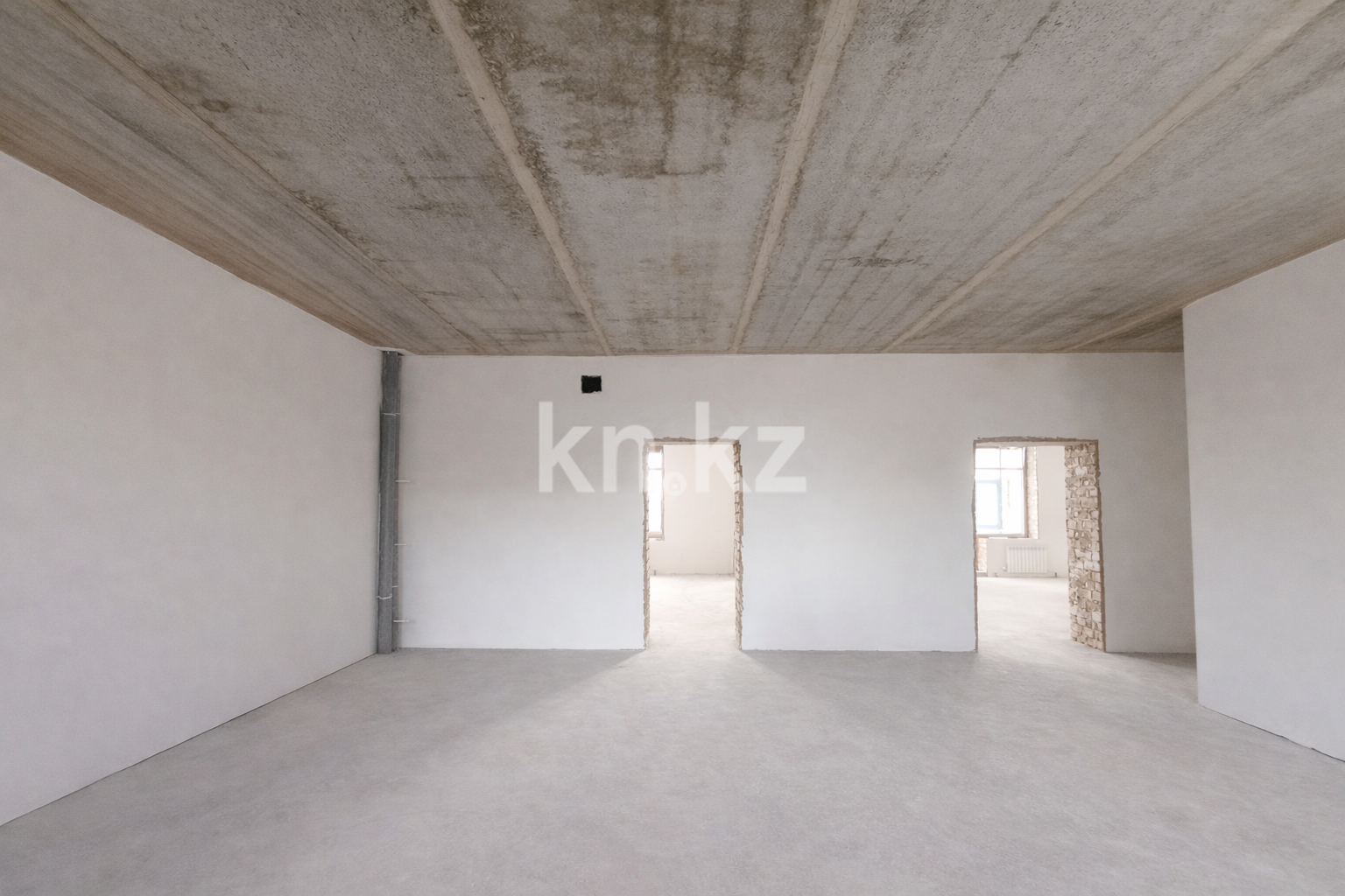 Продажа 4-комнатной квартиры, 133 м² - Продажа квартир в кирпичном доме в Казахстане фото 8 из 12