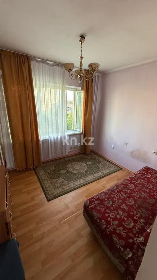 Продажа 3-комнатной квартиры, 69 м², мкр-н Аксай-4, дом  54 в Алматы - фото 3