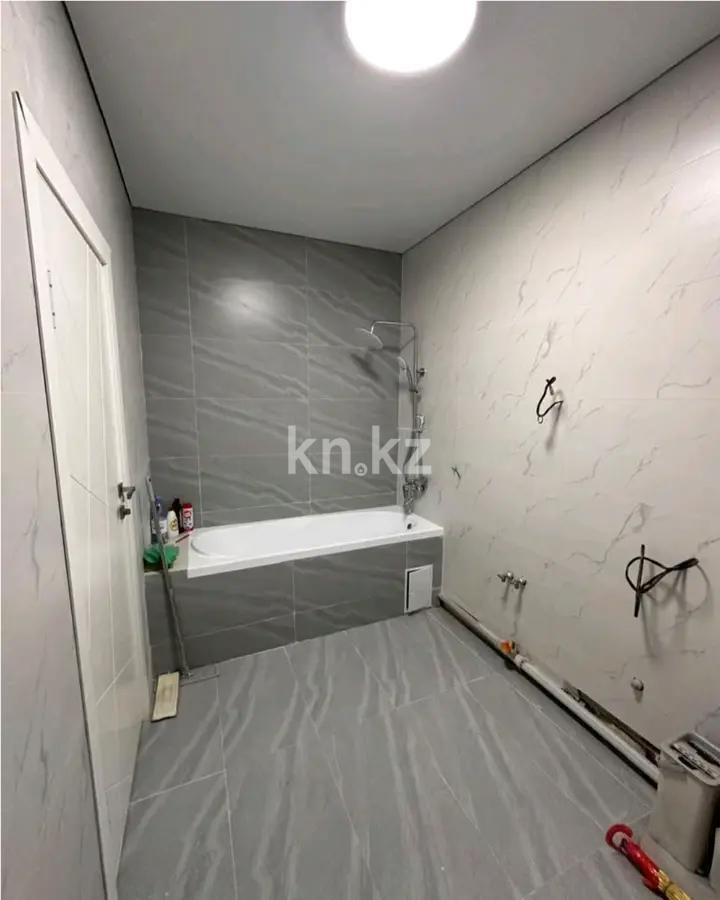 Продажа 2-комнатной квартиры, 58 м², ул. Котельникова, дом  8/1 в Алматы - фото 2