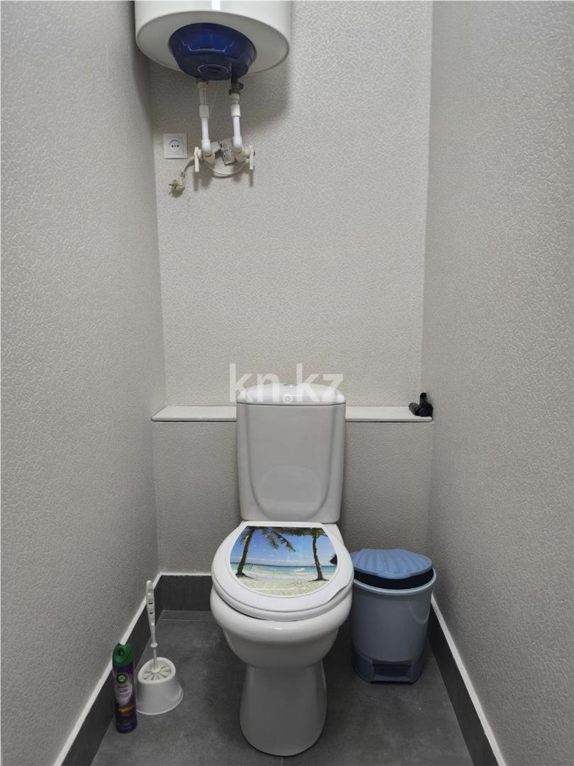 Продажа 2-комнатной квартиры, 65 м², пр. Шахтеров - Продажа квартир в Караганде фото 9 из 11