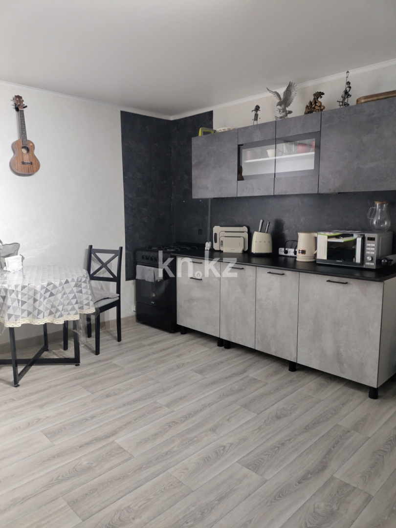 Продажа 2-комнатной квартиры, 32 м² - Продажа двухкомнатных квартир в панельном доме в Казахстане - страница 4 фото 2 из 3