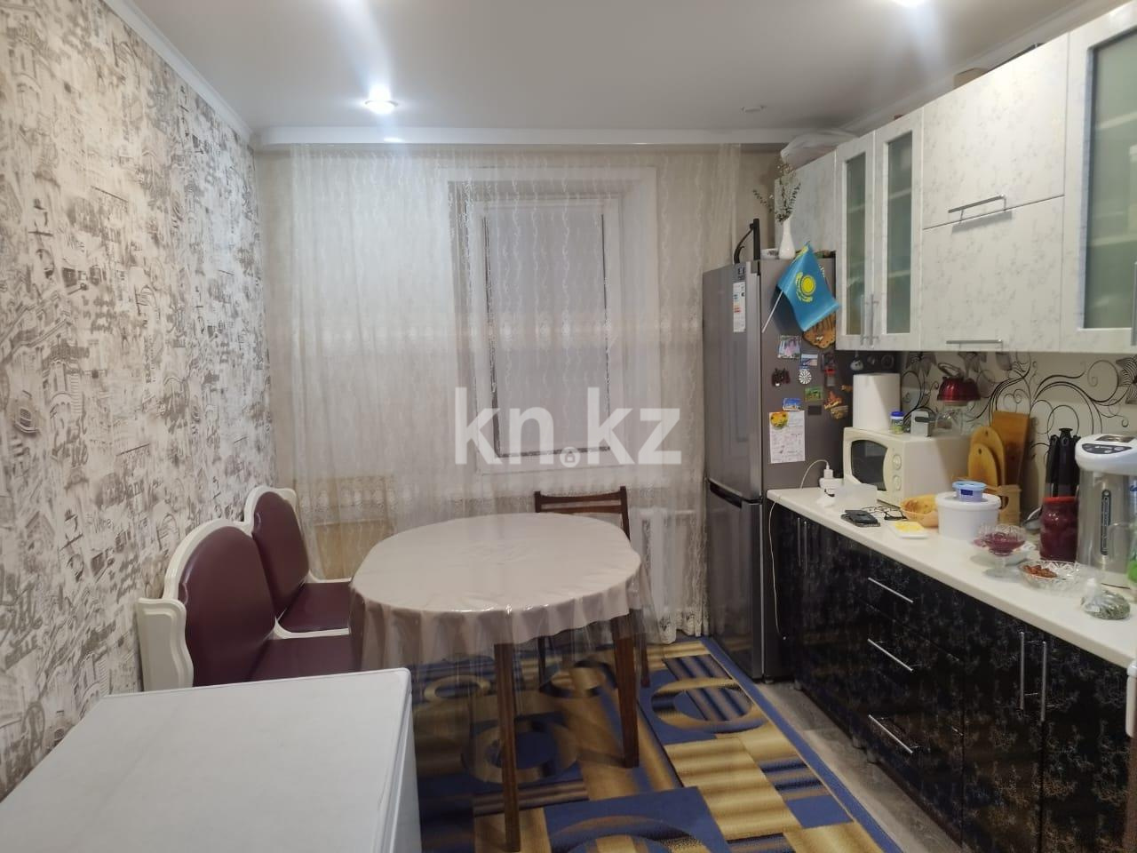 Продажа 3-комнатной квартиры, 64 м², мкр. Мамраева (Восток-5), дом  16 в Караганде - фото 10