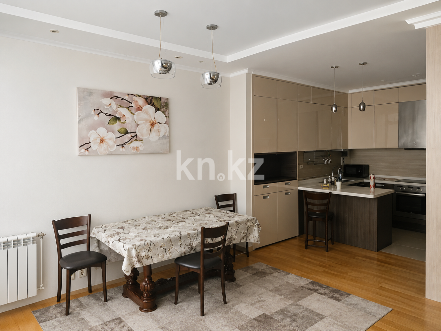 Аренда 2-комнатной квартиры, 99 м² в Астане