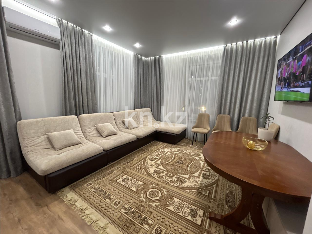 Продажа 3-комнатной квартиры, 73.5 м², ул. Букетова - Продажа квартир в Караганде с фото фото 1 из 14