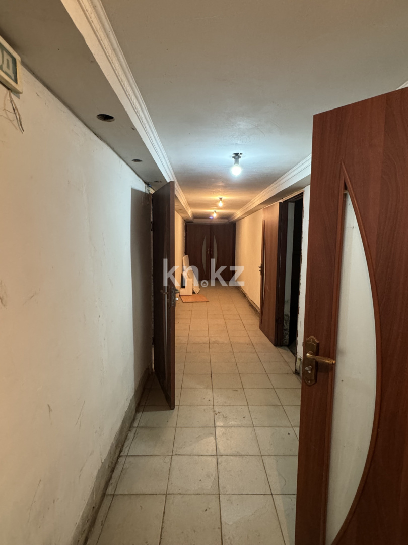 Продажа , 364 м², ул. Лободы, дом  43 - Продажа офисных и торговых помещений в Караганде с фото фото 9 из 22