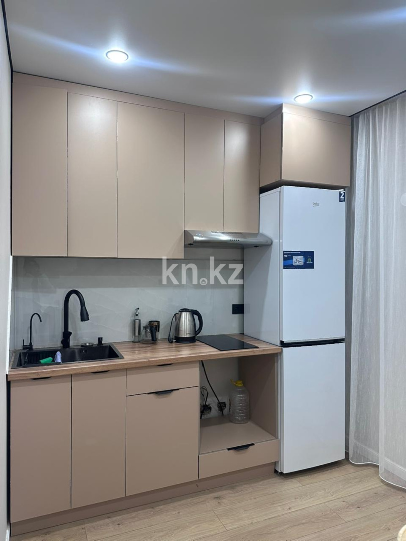 Аренда 1-комнатной квартиры, 35 м², ул. Толе би, дом  24 - ул. Бухар жырау - Продажа квартир в Астане фото 1 из 8