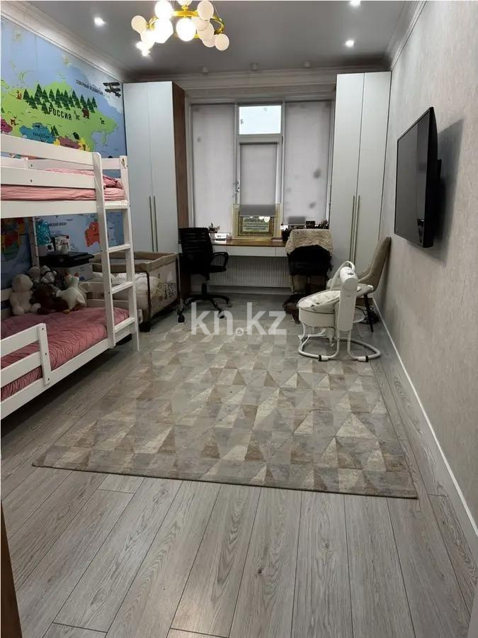 Продажа 3-комнатной квартиры, 117 м², мкр-н Мамыр-1, дом  26/1 в Алматы - фото 2