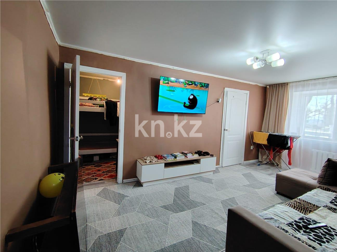 Продажа 3-комнатной квартиры, 45 м² - Продажа трехкомнатных квартир в Караганде - страница 2 фото 2 из 18