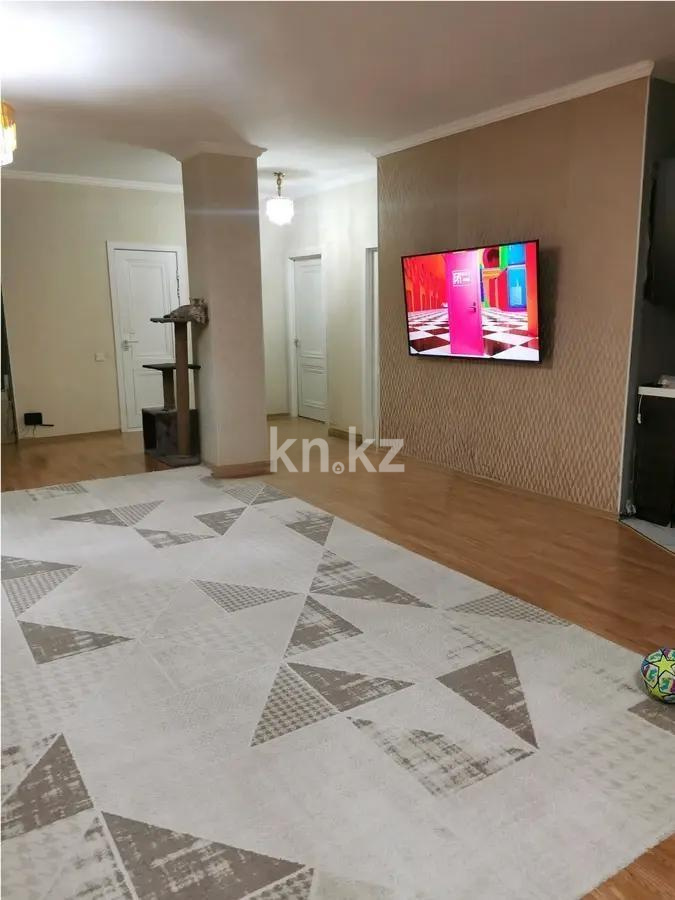 Продажа 3-комнатной квартиры, 130.6 м², ул. Достык, дом  5/2 - Продажа  трехкомнатных квартир в Астане без посредников фото 1 из 4