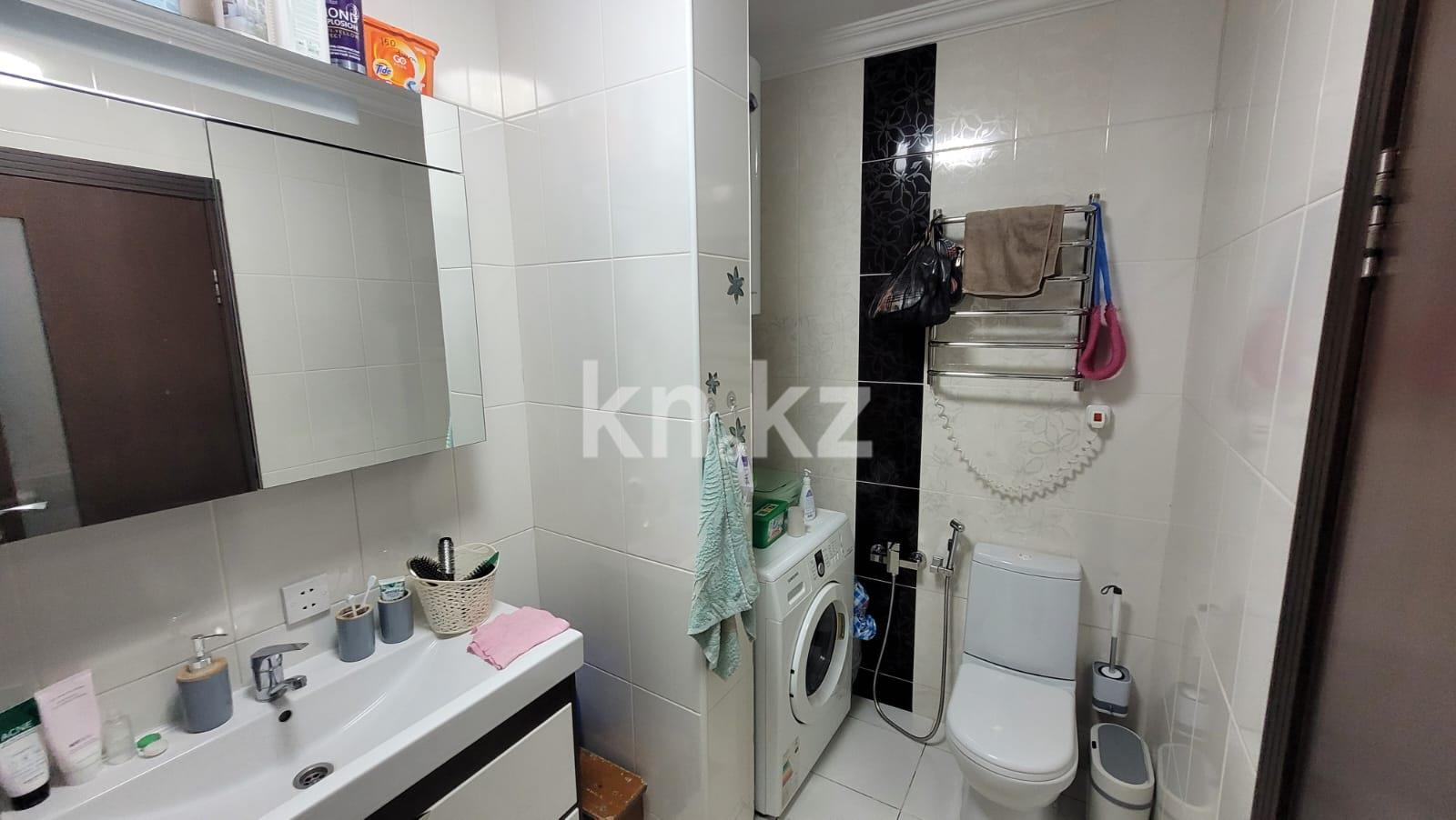 Продажа 3-комнатной квартиры, 82 м², ул. Абая в Караганде - фото 10