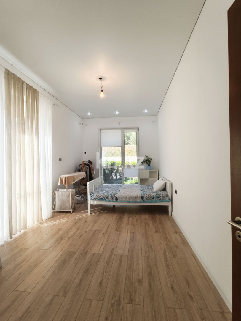 Продажа 4-комнатной квартиры, 140 м², пр. Байдибек би, дом  113/10 - Продажа квартир в Шымкенте фото 3 из 11