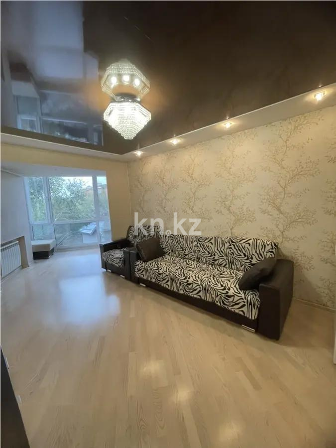 Продажа 2-комнатной квартиры, 60 м², ул. Аманжолова, дом  67 - Продажа квартир в Караганде фото 1 из 6