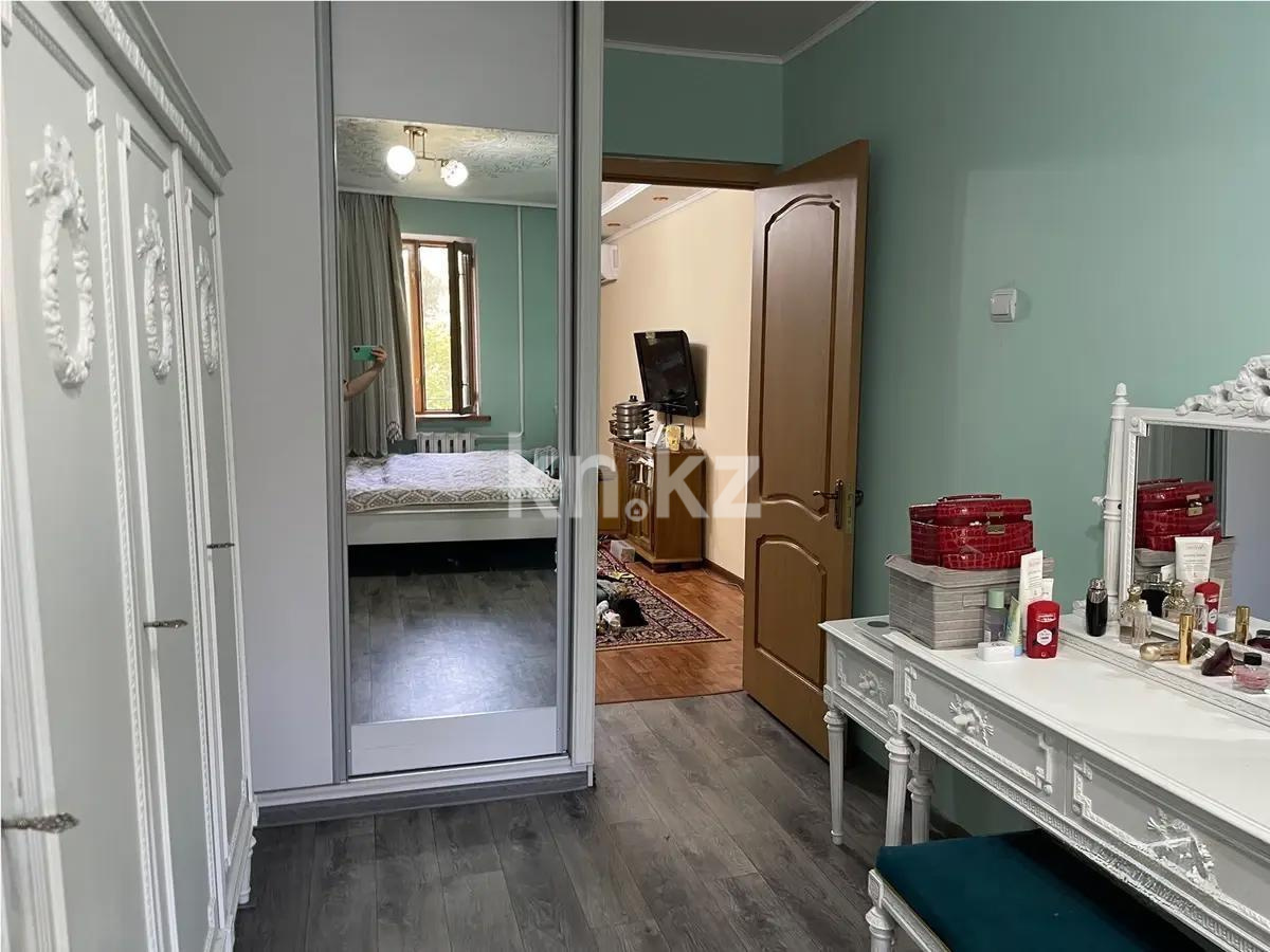 Продажа 3-комнатной квартиры, 58 м², ул. Тургута Озала, дом  242 в Алматы - фото 5