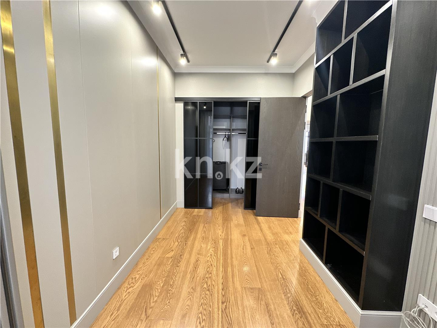 Продажа 4-комнатной квартиры, 105 м², мкр-н Степной-3 - Продажа  четырехкомнатных квартир в Караганде фото 11 из 24