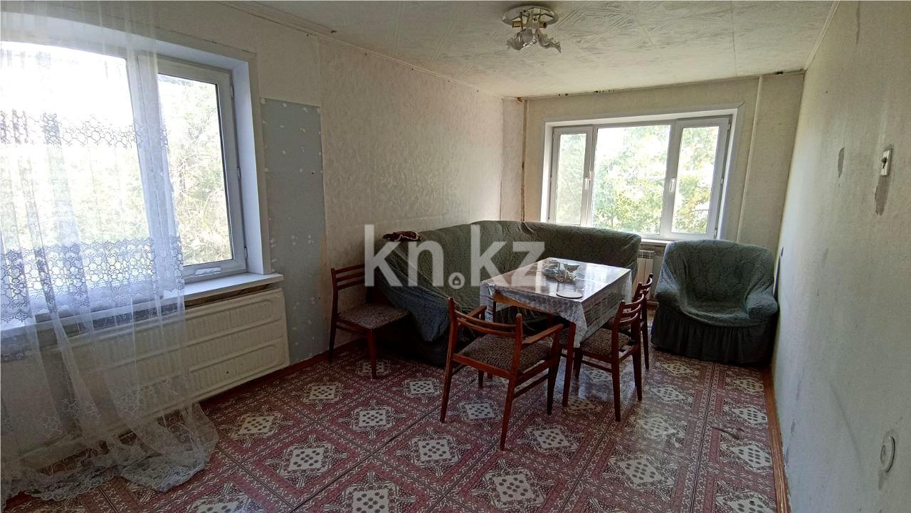 Продажа 3-комнатной квартиры, 63 м², пр. Металлургов - Продажа  трехкомнатных квартир в Темиртау фото 1 из 13
