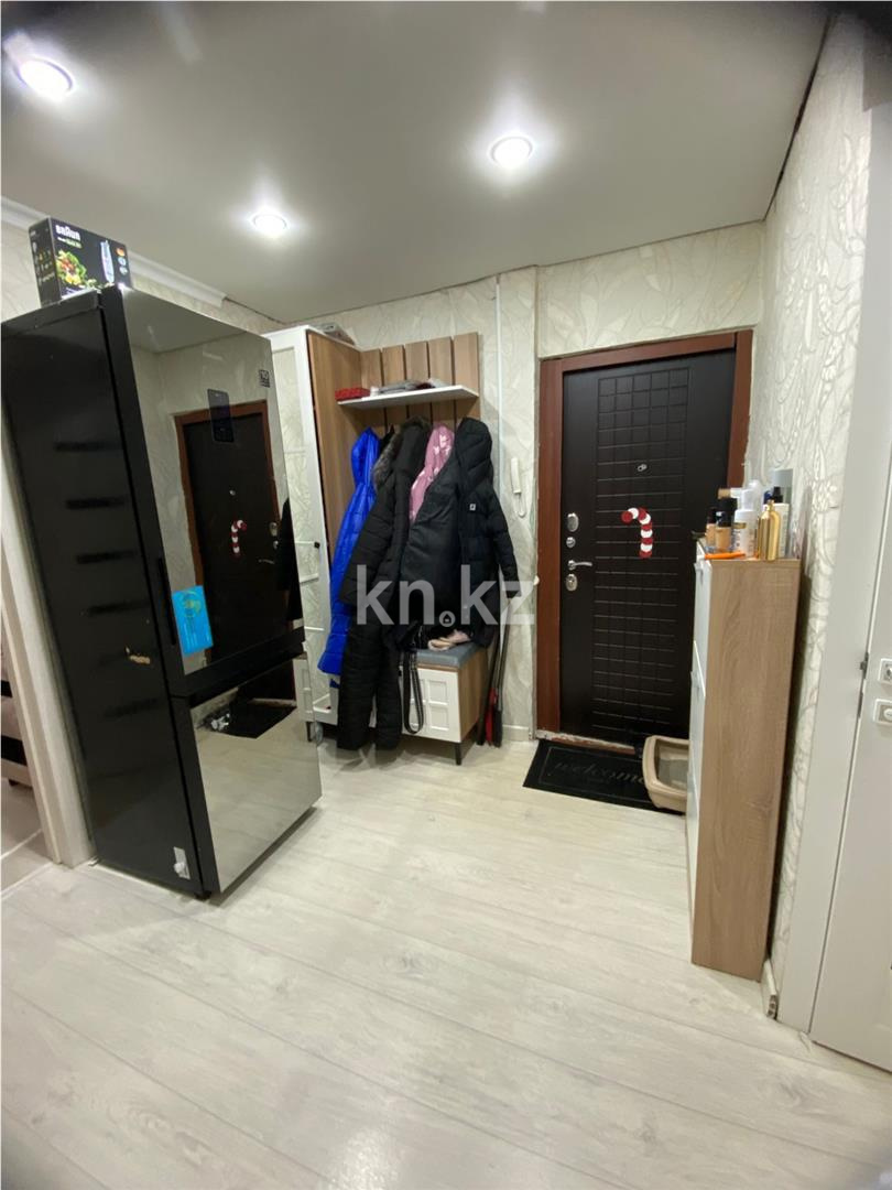 Продажа 3-комнатной квартиры, 62 м², мкр-н 17 в Караганде - фото 12