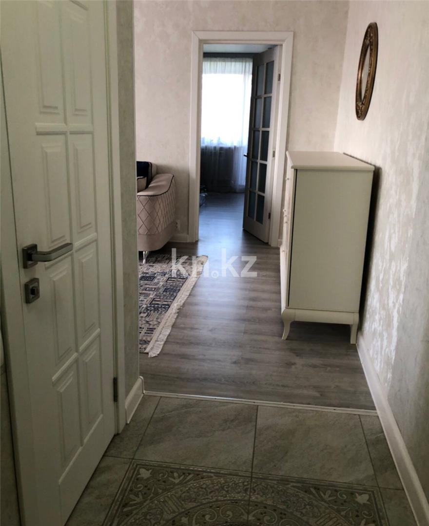 Продажа 3-комнатной квартиры, 57 м², ул. Аманжолова в Караганде - фото 2
