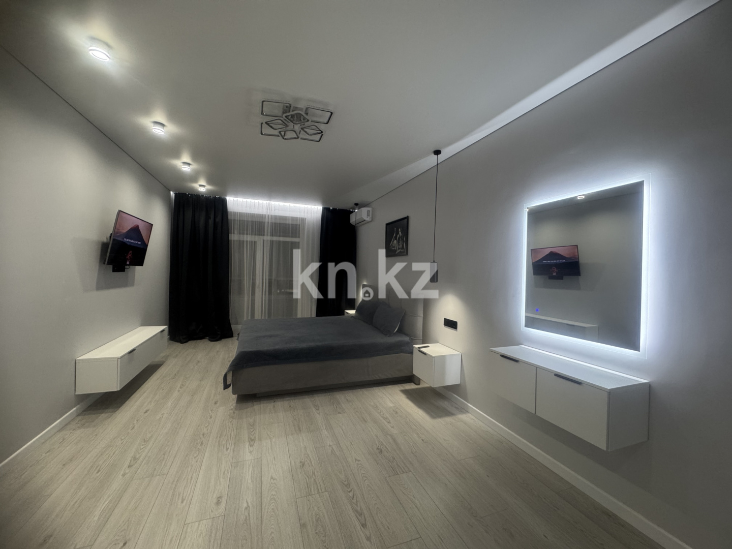 Аренда 1-комнатной квартиры посуточно, 51 м², ул. Курмангазы, дом  98 - Продажа квартир в Уральске фото 2 из 10