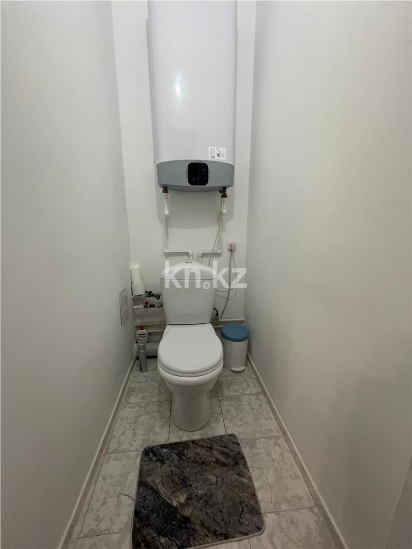 Продажа 2-комнатной квартиры, 65 м² в Караганде - фото 10