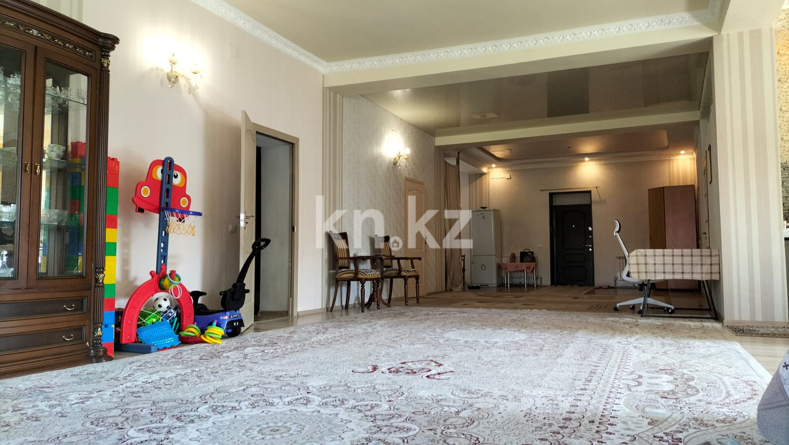 Продажа 6-комнатного дома, 600 м², Райымбек п. - Продажа домов, коттеджей в Алматинской области фото 14 из 25