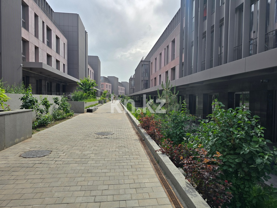 Продажа 5-комнатной квартиры, 237 м² - Недвижимость в Алматы фото 2 из 17