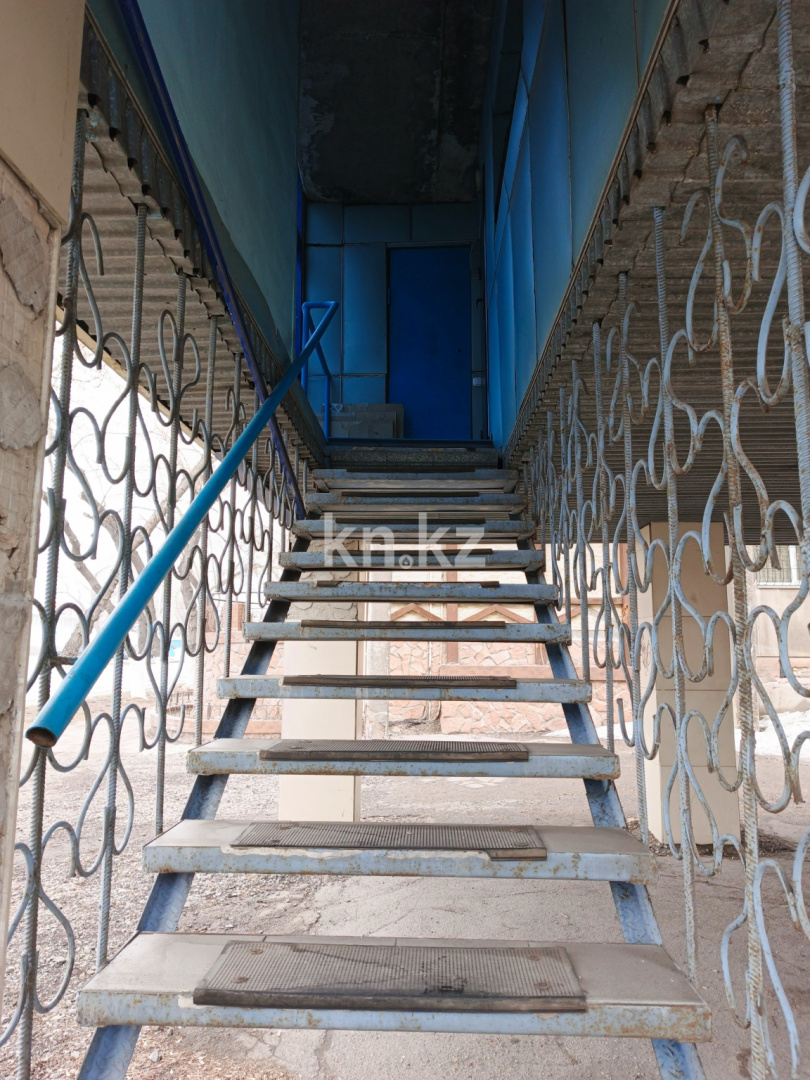 Аренда , пр. Сейфуллина, дом  1/2 - Аренда офисных и торговых помещений в Караганде с фото фото 5 из 9