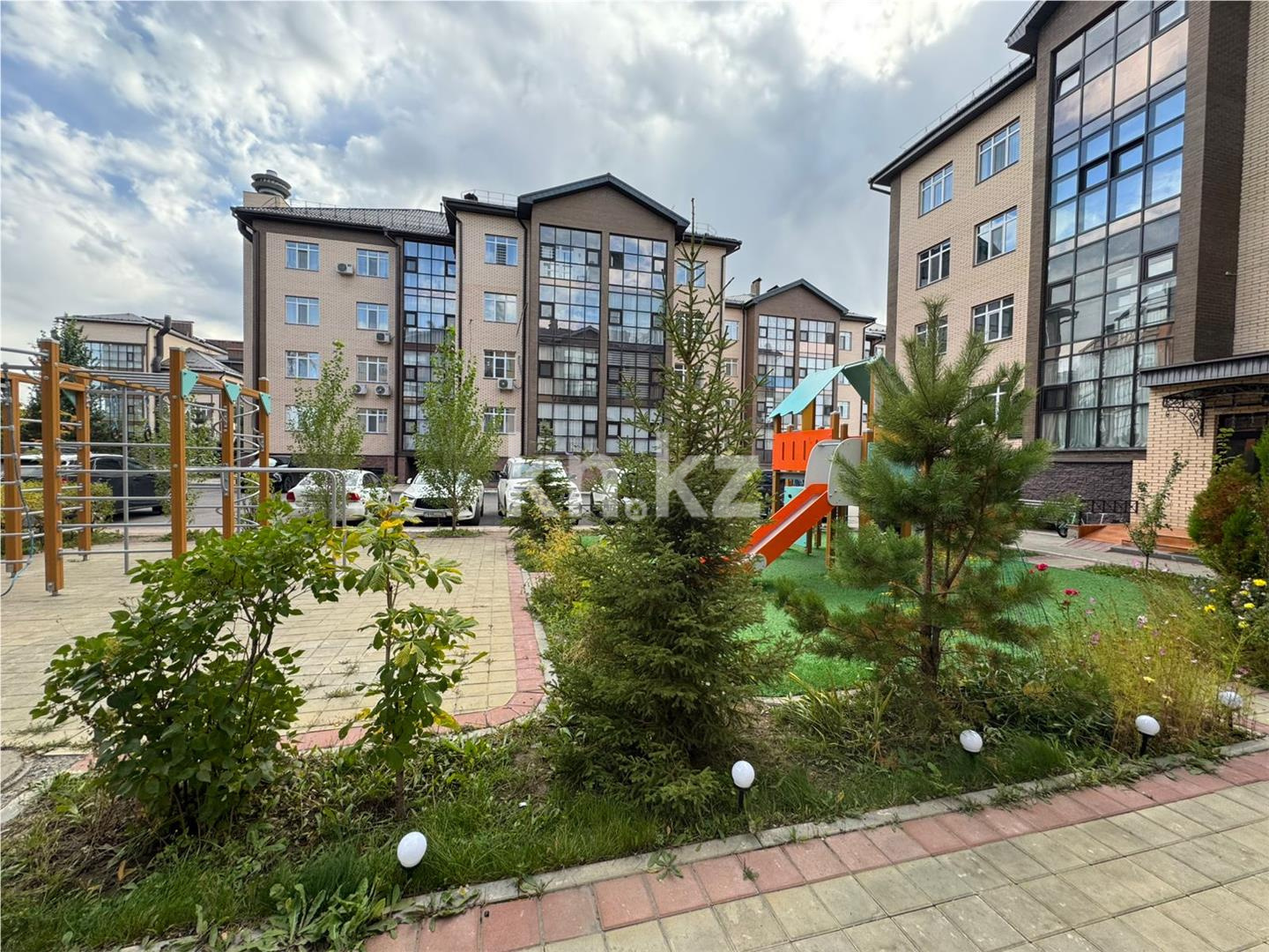 Продажа 4-комнатной квартиры, 107 м², ул. Ботаническая, дом  12/5 - Продажа квартир в новостройках Караганды фото 1 из 10