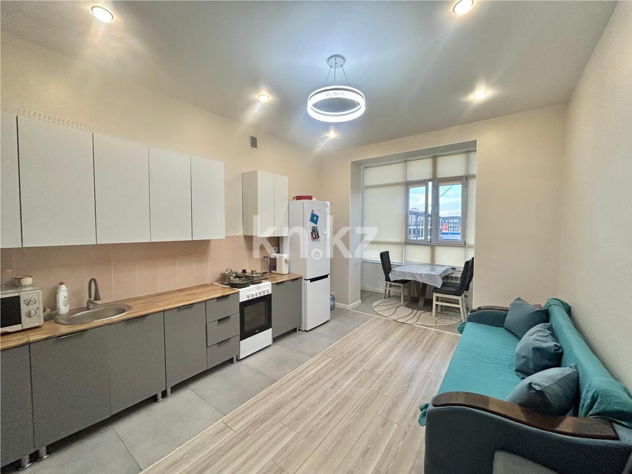 Продажа 2-комнатной квартиры, 44 м² - Продажа двухкомнатных квартир на Юго-Востоке Караганды - страница 4 фото 1 из 12