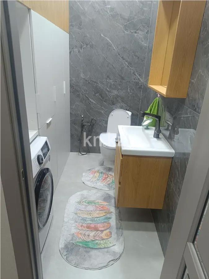 Продажа 3-комнатной квартиры, 82 м², 067 учетный квартал, дом  ст502 - Продажа  трехкомнатных квартир в Караганде без посредников фото 6 из 7