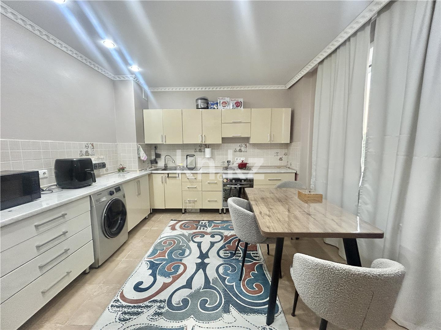 Продажа 3-комнатной квартиры, 80 м² - Продажа квартир в блочном доме в Караганде - страница 2 фото 10 из 19