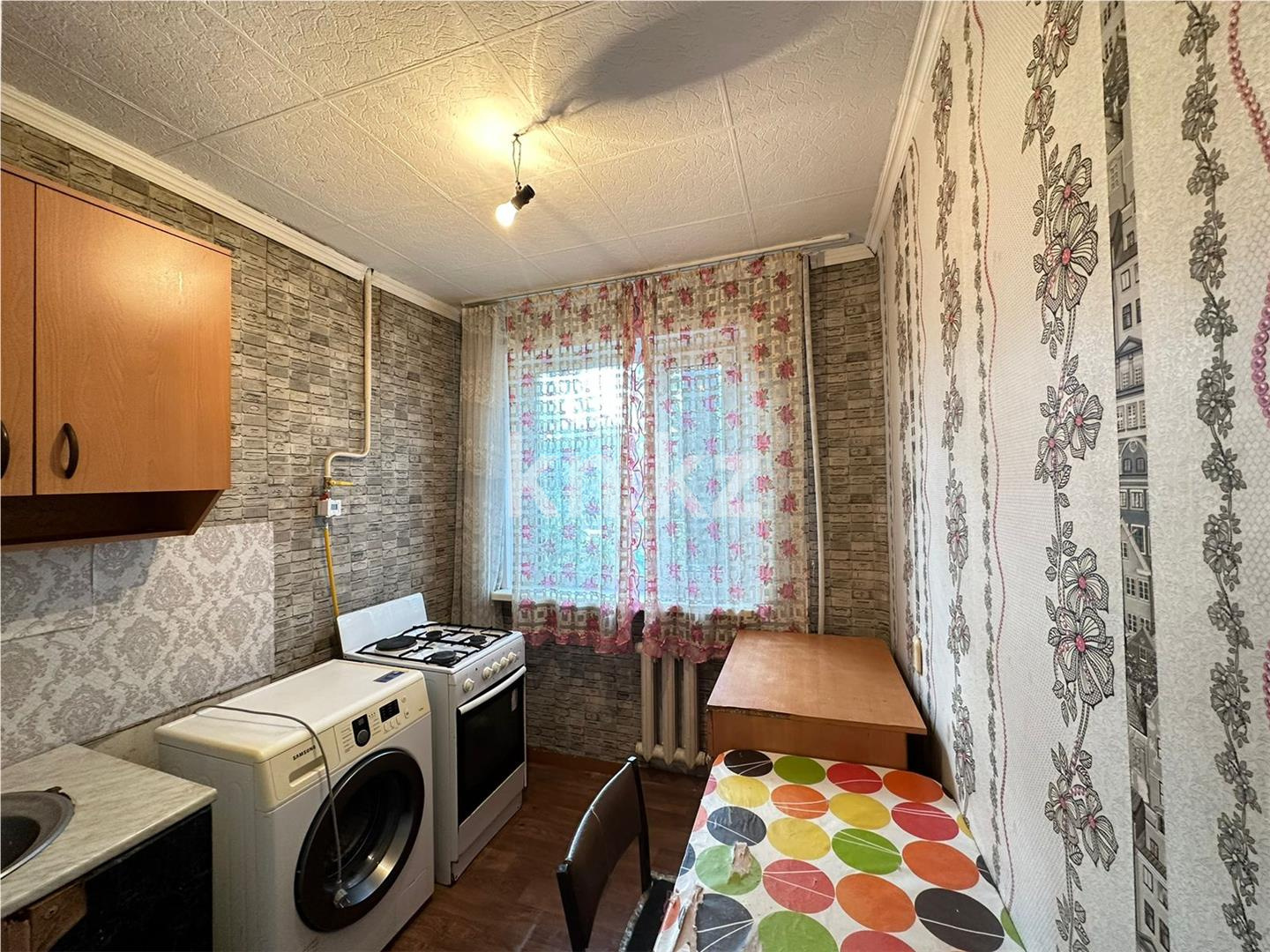 Продажа 2-комнатной квартиры, 43 м², мкр-н 19, дом  42 в Караганде - фото 6