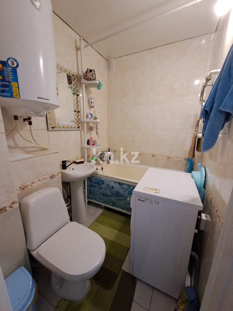 Продажа 2-комнатной квартиры, 48 м², 1 кв-л, дом  8 в Караганде - фото 6