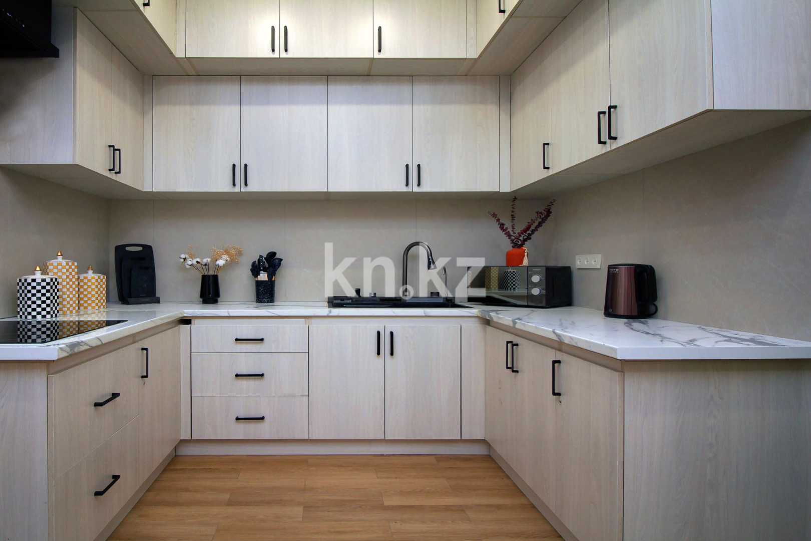 Аренда 3-комнатной квартиры посуточно, 65 м², Сейфуллина, дом  416к3 - ул. Макатаева в Алматы - фото 8