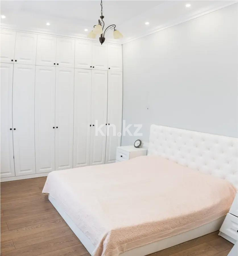 Продажа 2-комнатной квартиры, 72 м², ул. Аманжолова, дом  94/3 - Продажа  двухкомнатных квартир в Караганде без посредников с фото фото 2 из 6