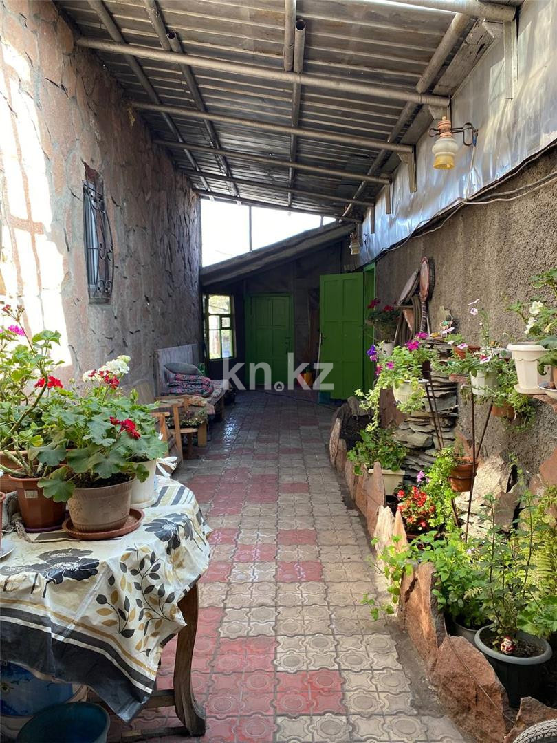 Продажа 5-комнатного дома, 120 м², ул. Индустрии - Продажа домов, коттеджей в Караганде с фото фото 15 из 19