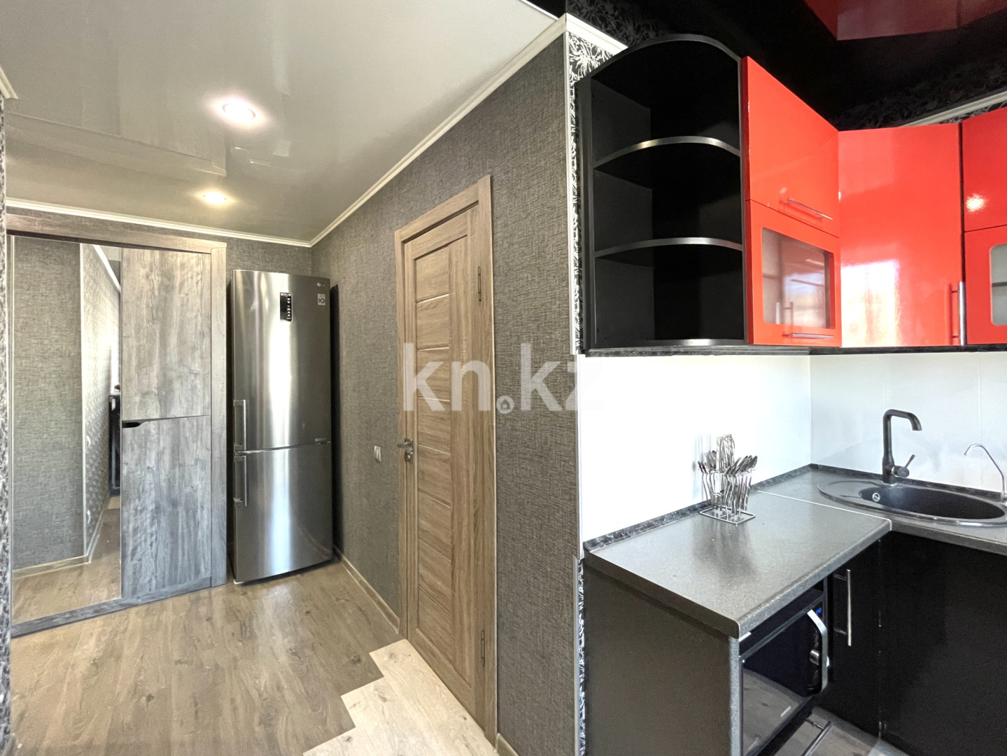 Аренда 2-комнатной квартиры посуточно, 1 м², ул. Кошукова, дом  14а - Аренда квартир посуточно в Петропавловске фото 11 из 12