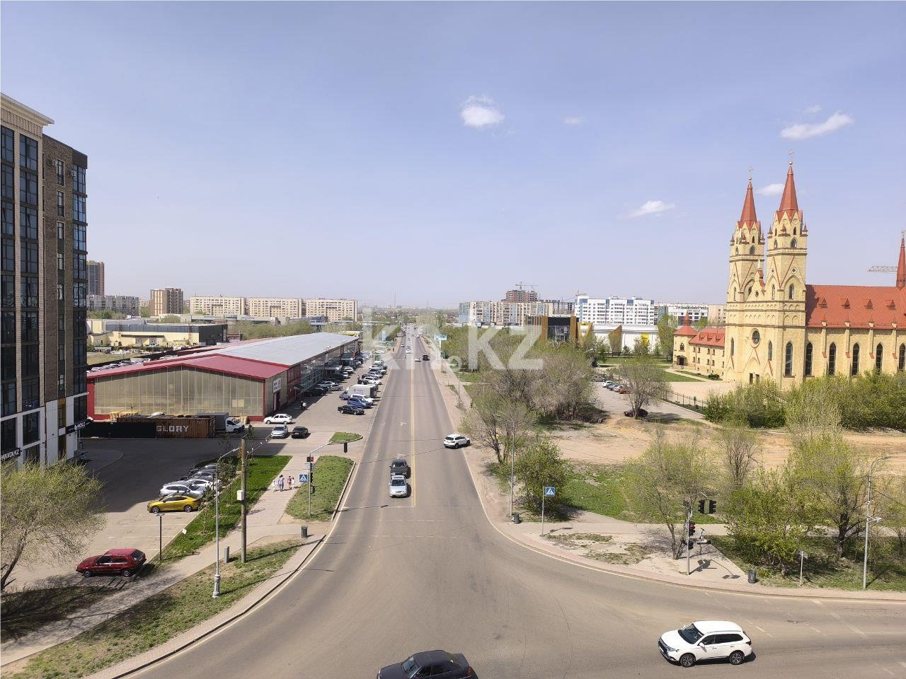 Продажа 3-комнатной квартиры, 98 м², пр. Шахтеров в Караганде - фото 16