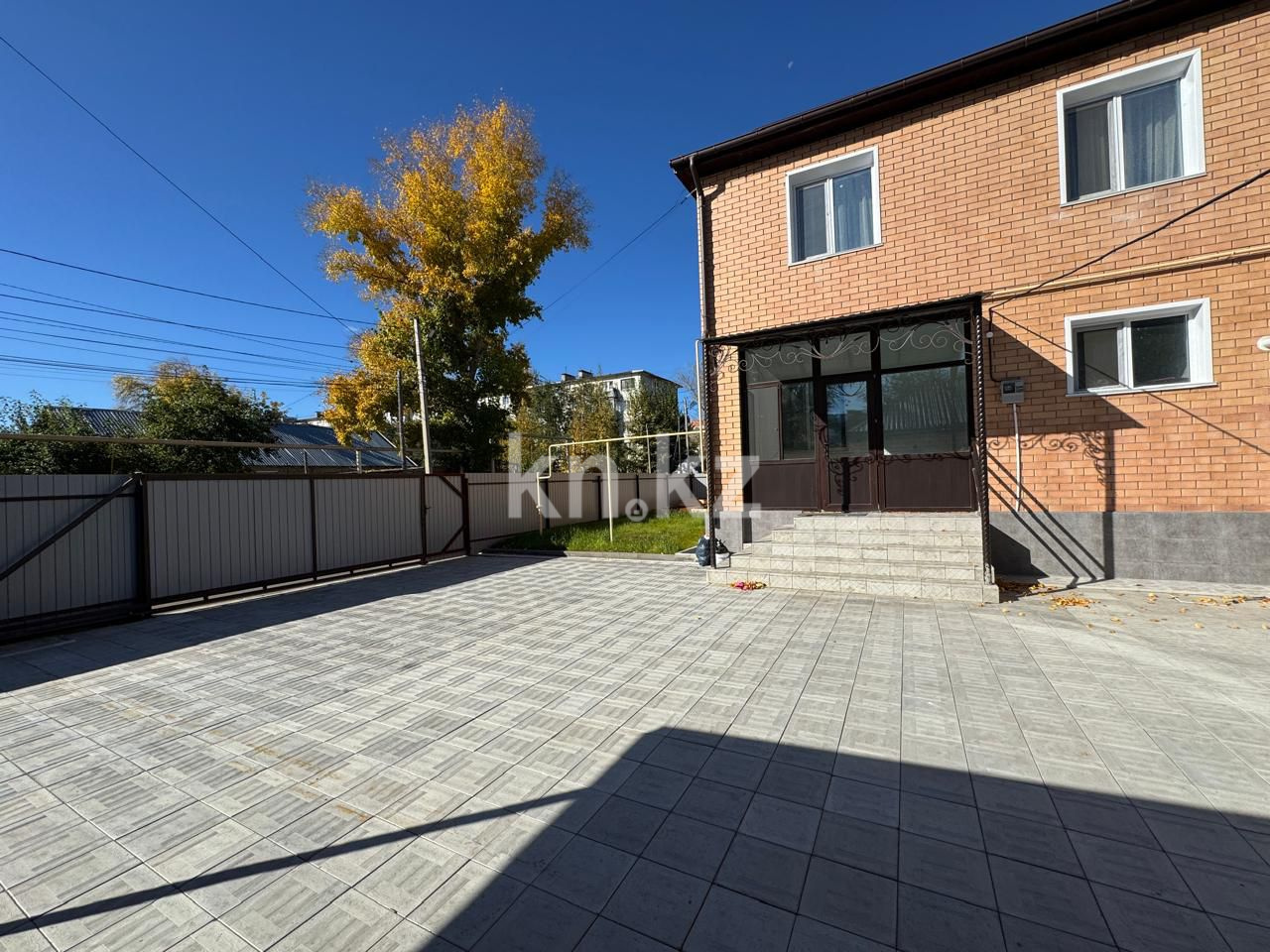 Продажа 4-комнатного дома, 150 м² - Продажа квартир в Семее фото 1 из 21