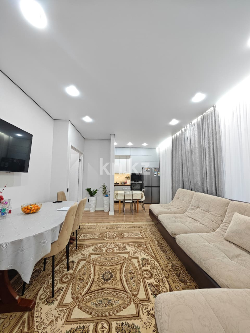 Продажа 3-комнатной квартиры, 74 м², ул. Букетова, дом  3/5 - Продажа квартир в Караганде фото 2 из 19