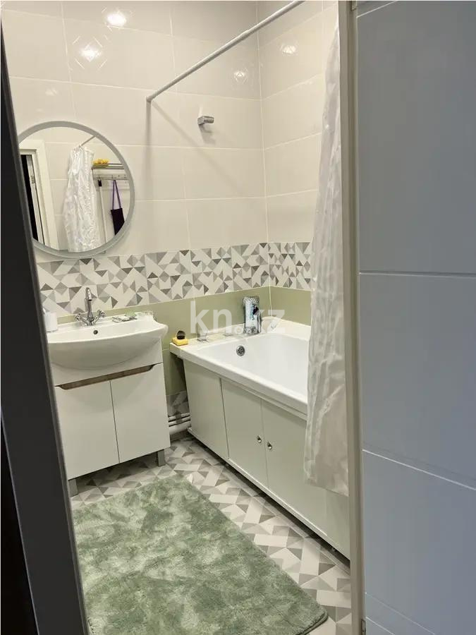 Продажа 2-комнатной квартиры, 55.6 м², ул. Катаева, дом  218 в Алматы - фото 4