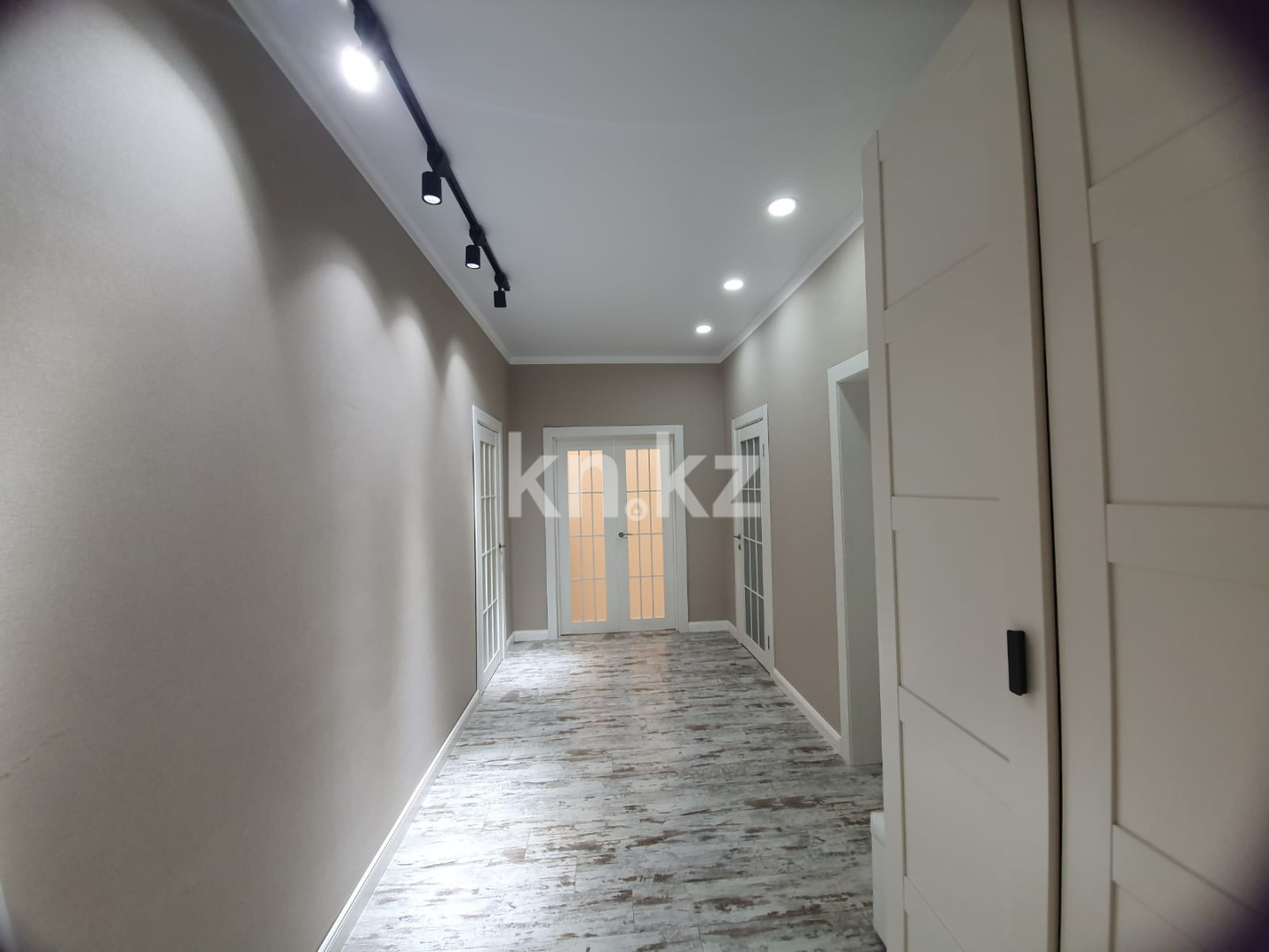 Продажа 3-комнатной квартиры, 90 м², пр. Сейфуллина, дом  10 в Караганде - фото 7